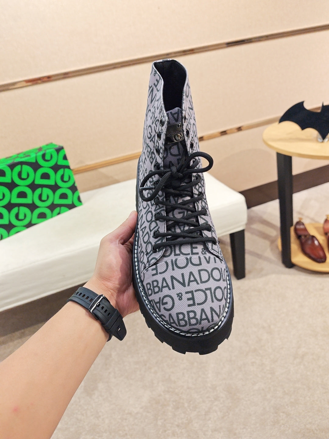 Dolce & Gabbana DG Couple's Athletic Casual Sneakers