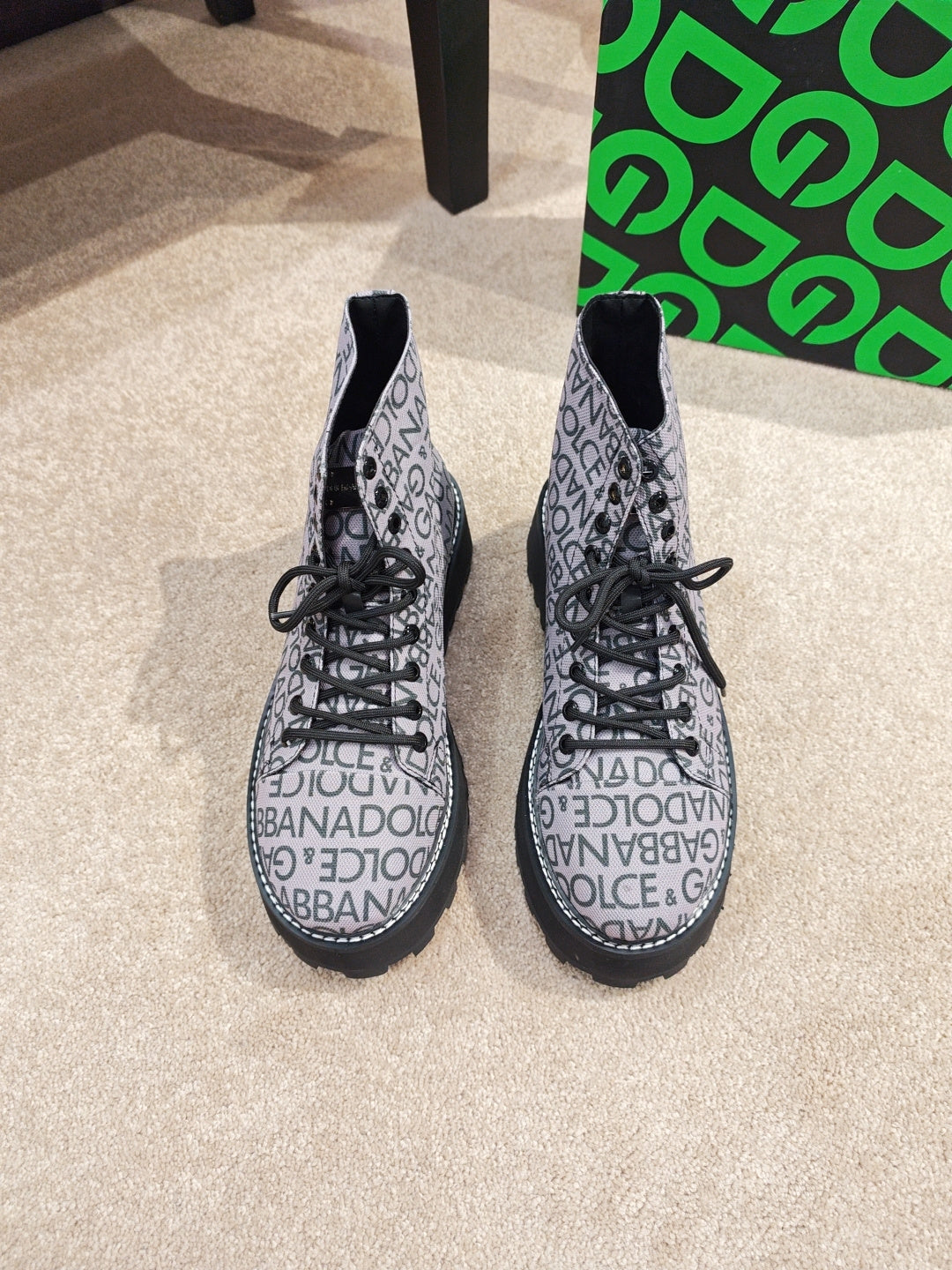 Dolce & Gabbana DG Couple's Athletic Casual Sneakers