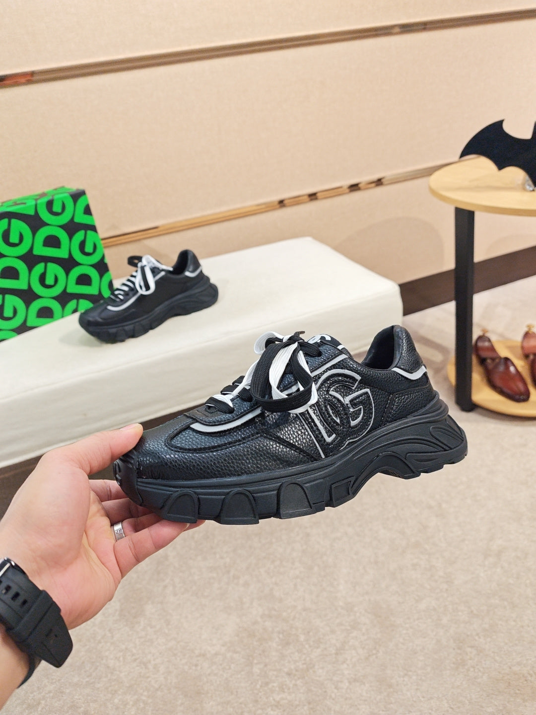 Dolce & Gabbana DG Couple's Athletic Casual Sneakers