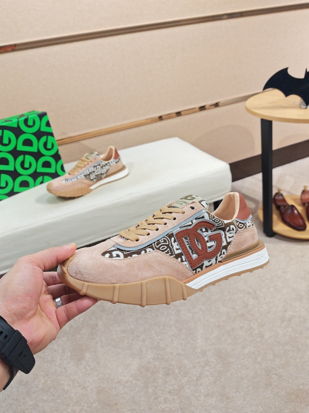 Dolce & Gabbana DG Couple's Athletic Casual Sneakers