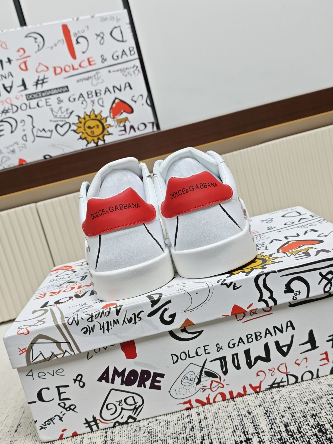 Dolce & Gabbana DG Couple's Athletic Casual Sneakers