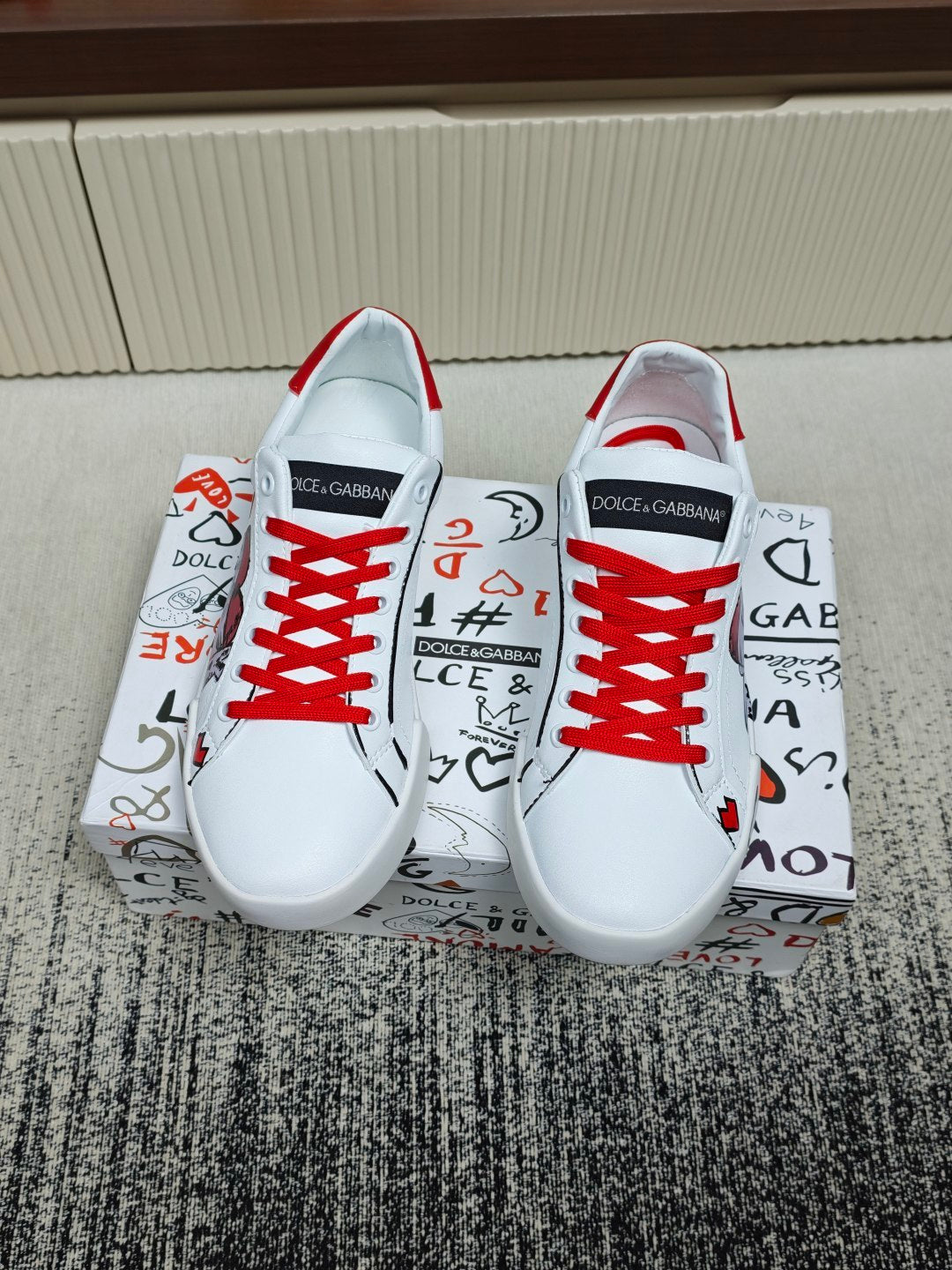 Dolce & Gabbana DG Couple's Athletic Casual Sneakers