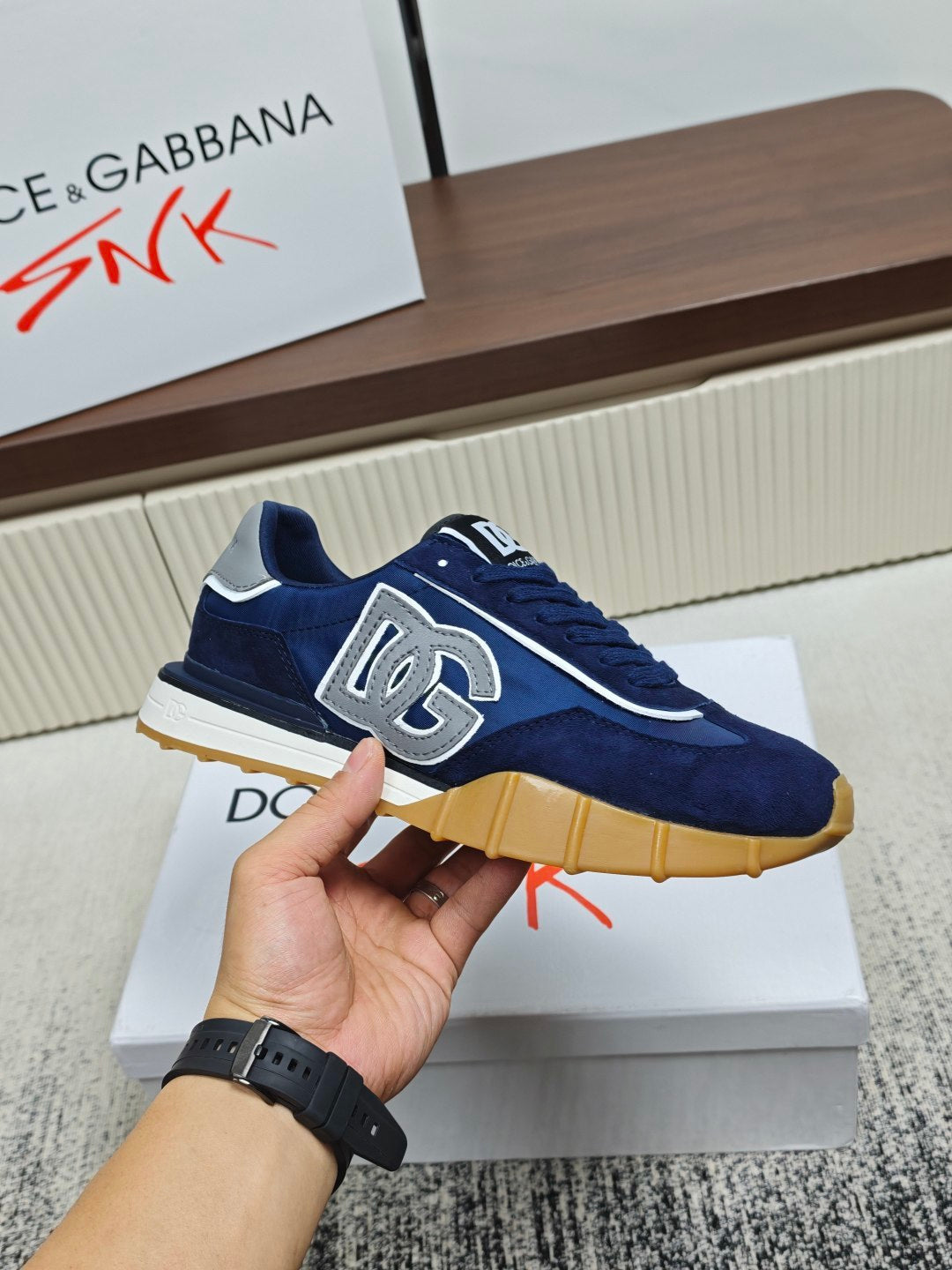 Dolce & Gabbana DG Couple's Athletic Casual Sneakers