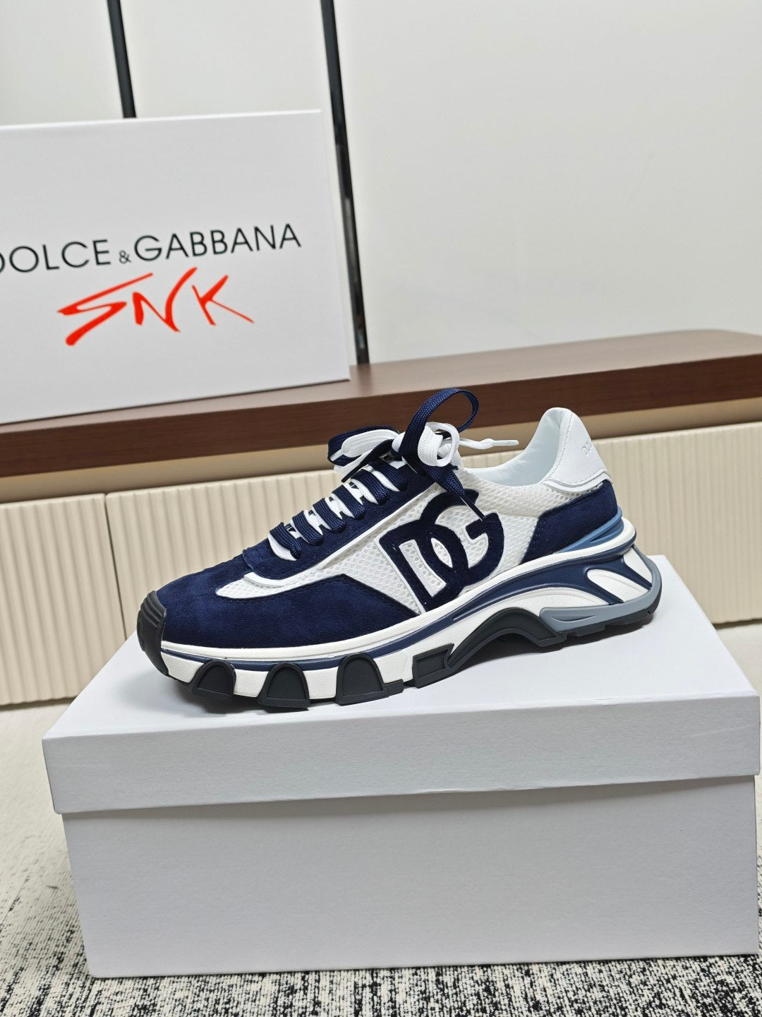 Dolce & Gabbana DG Couple's Athletic Casual Sneakers