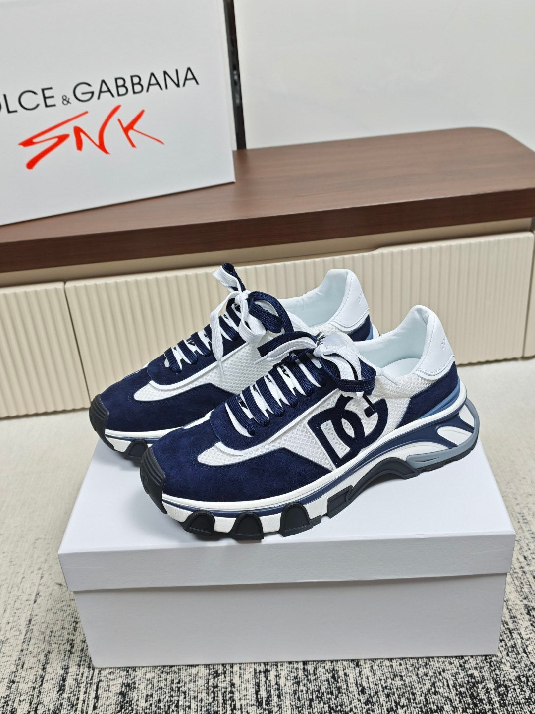Dolce & Gabbana DG Couple's Athletic Casual Sneakers