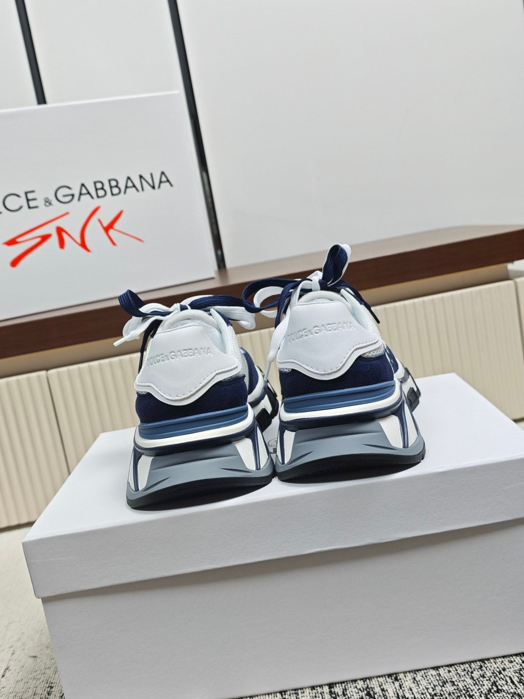 Dolce & Gabbana DG Couple's Athletic Casual Sneakers