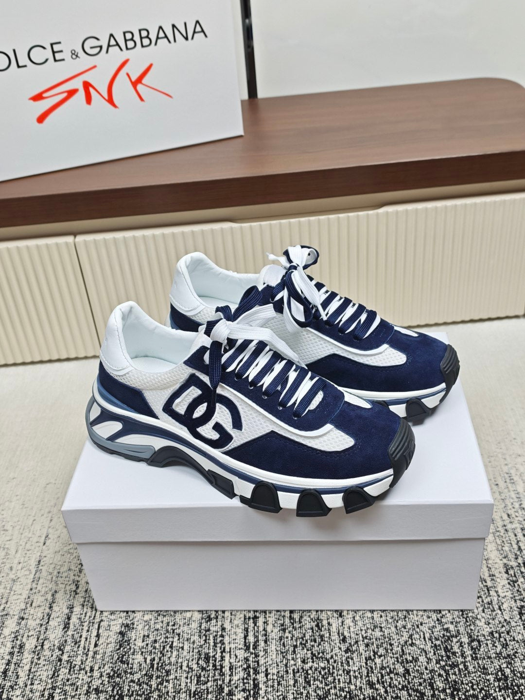 Dolce & Gabbana DG Couple's Athletic Casual Sneakers