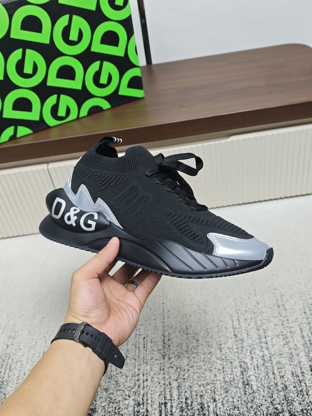 Dolce & Gabbana DG Couple's Athletic Casual Sneakers