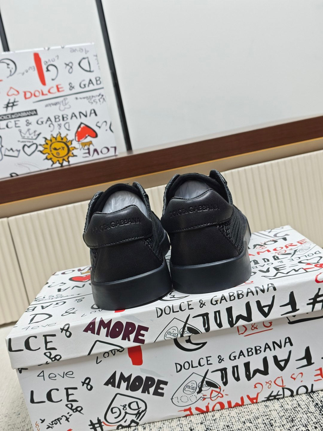 Dolce & Gabbana DG Couple's Athletic Casual Sneakers