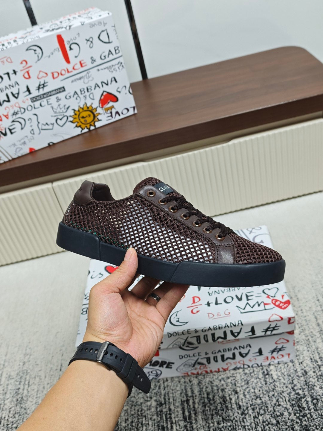 Dolce & Gabbana DG Couple's Athletic Casual Sneakers