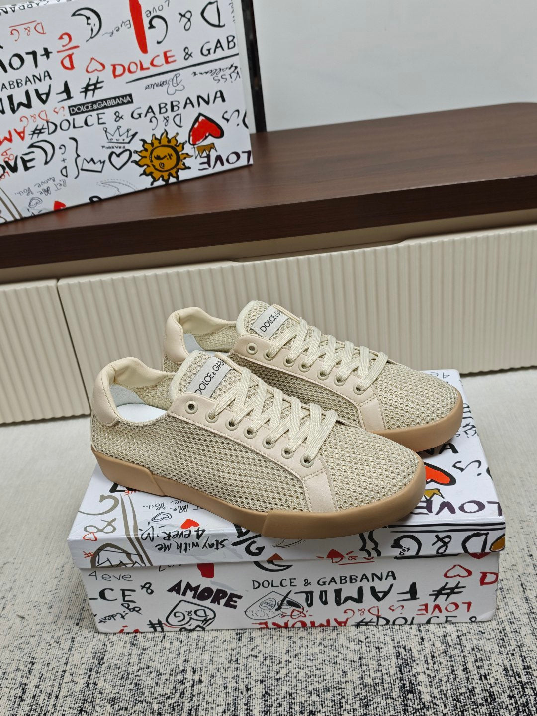 Dolce & Gabbana DG Couple's Athletic Casual Sneakers