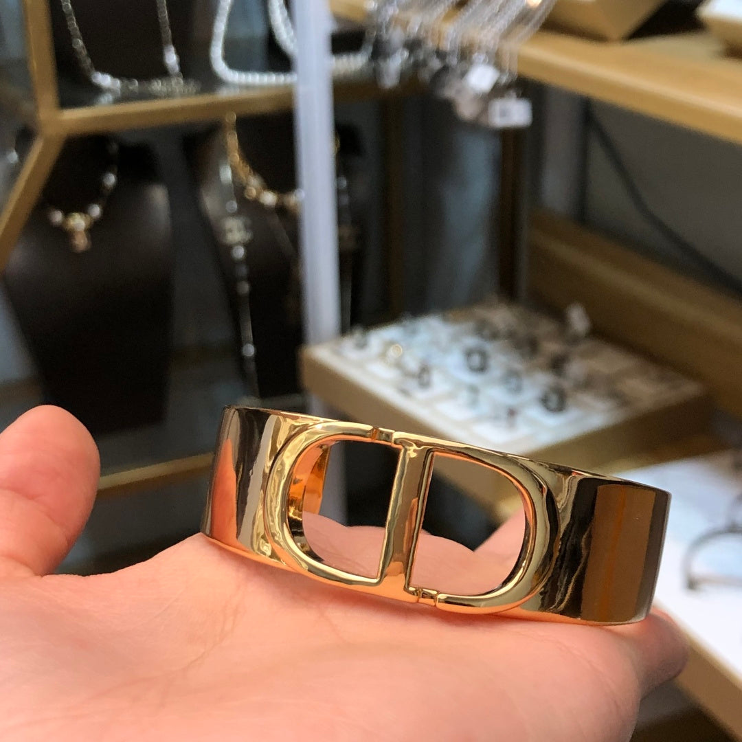 gold minimalist Bangle for women - alternate angle view 8