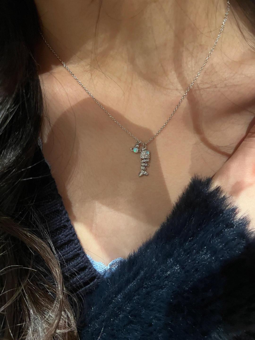crystal crystal inlaid Necklace for women - alternate angle view 3