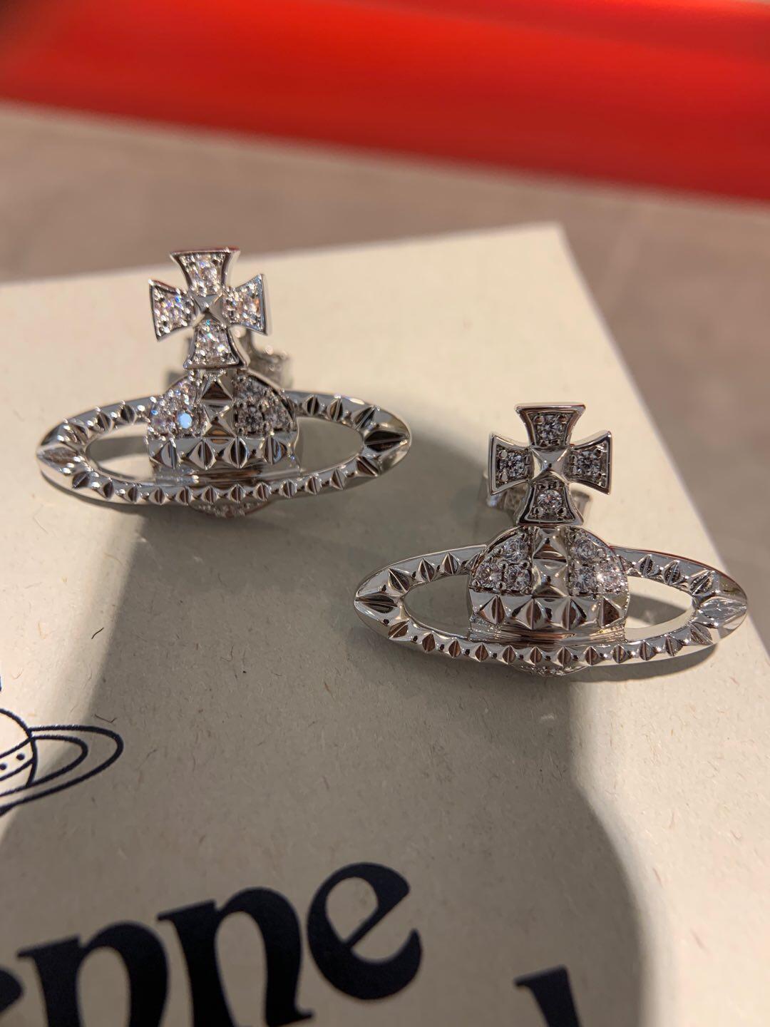 crystal crystal inlaid Stud Earrings for women - alternate angle view 4