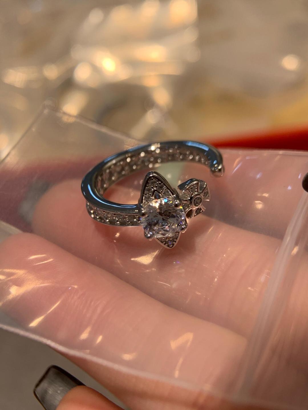 crystal crystal inlaid Ring for women - alternate angle view 3