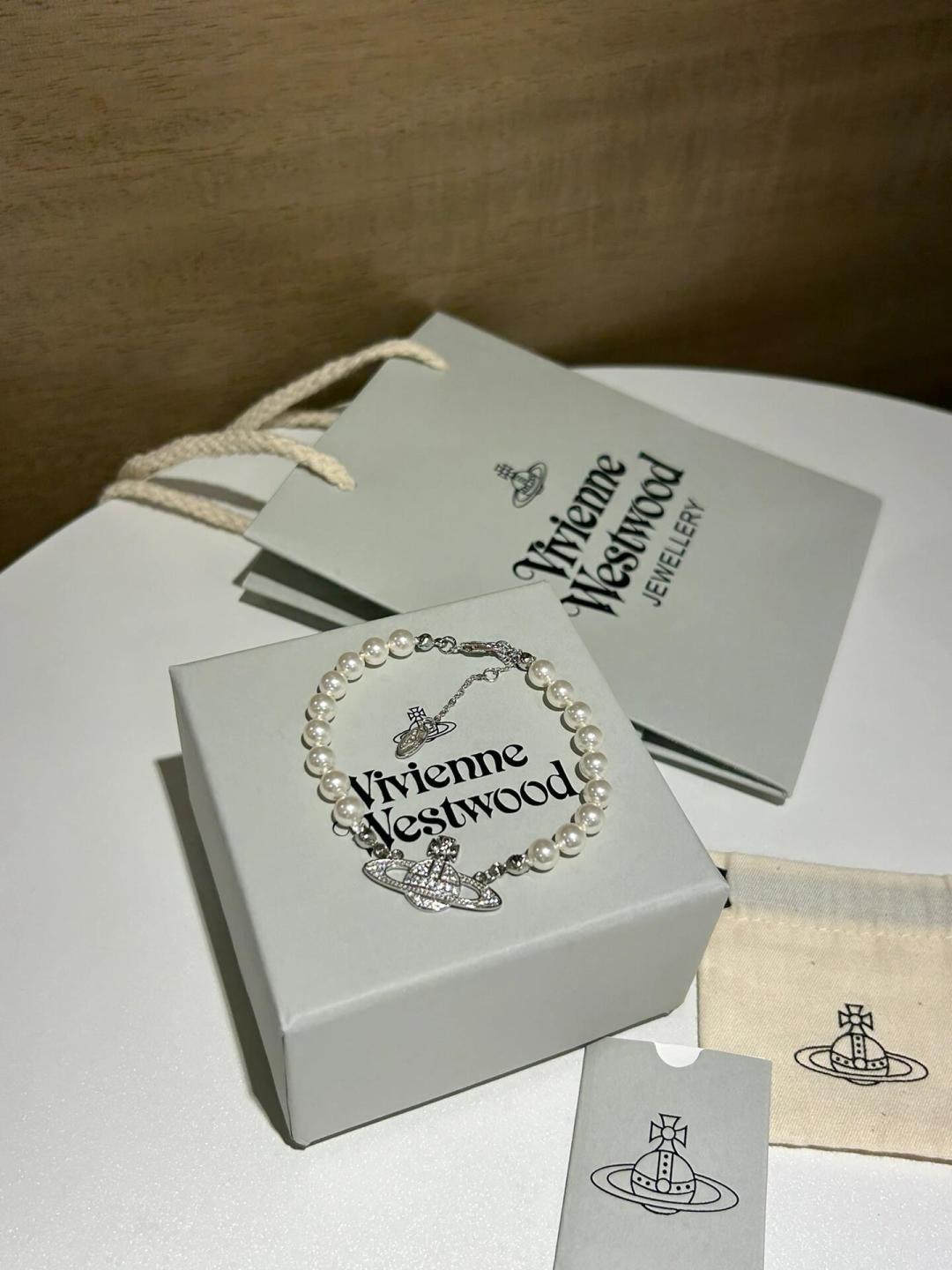pearl crystal inlaid Bracelet for women - product detail view