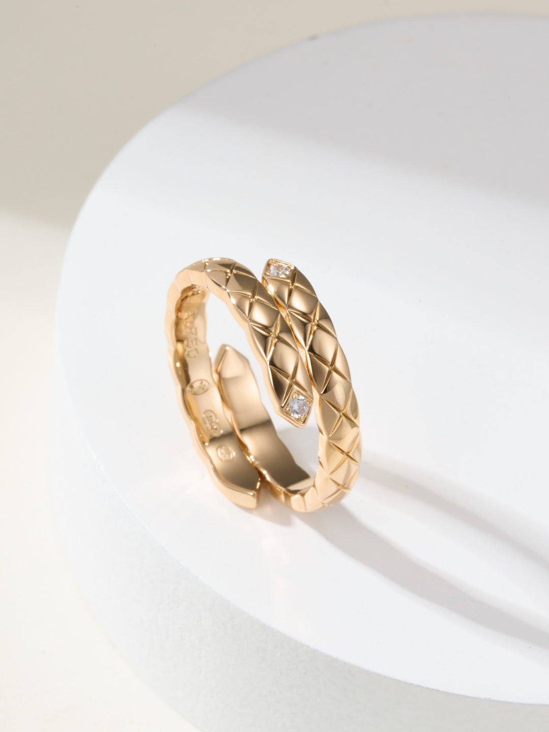 luxury Ring for women - product detail view