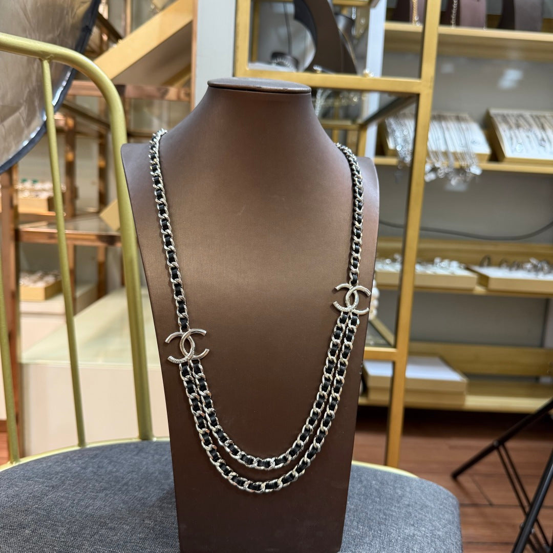 black brass chain Sweater for women - alternate angle view 5