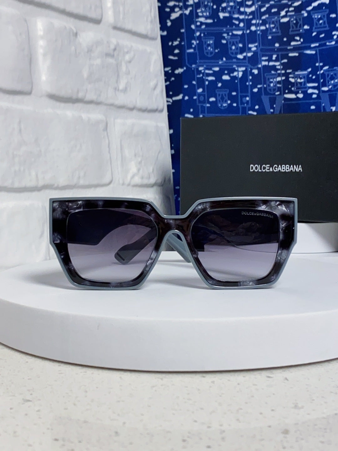 sun Sunglasses for women - alternate angle view 2