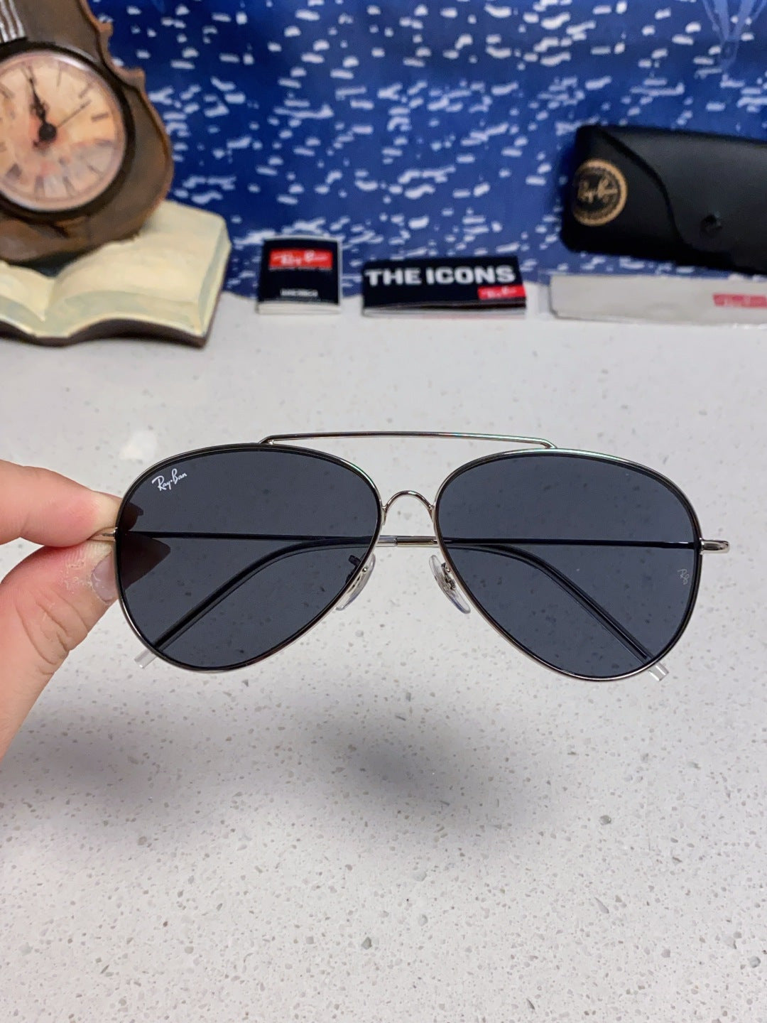 Sunglasses for women - alternate angle view 4