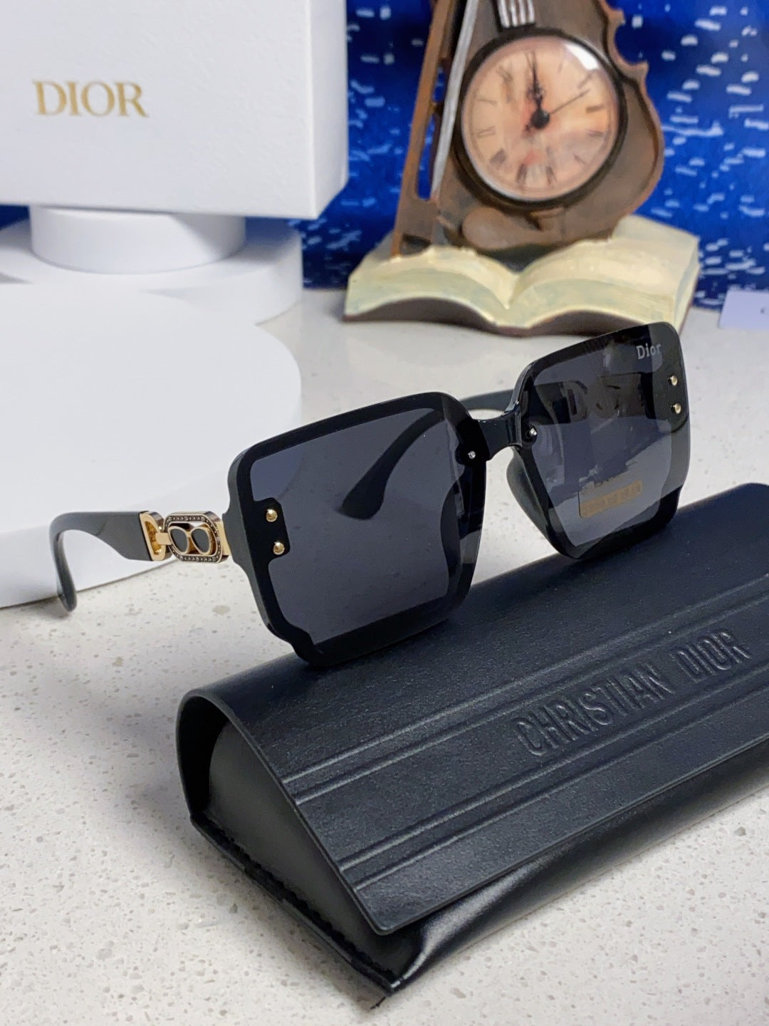 purple sun Sunglasses for men - alternate angle view 10