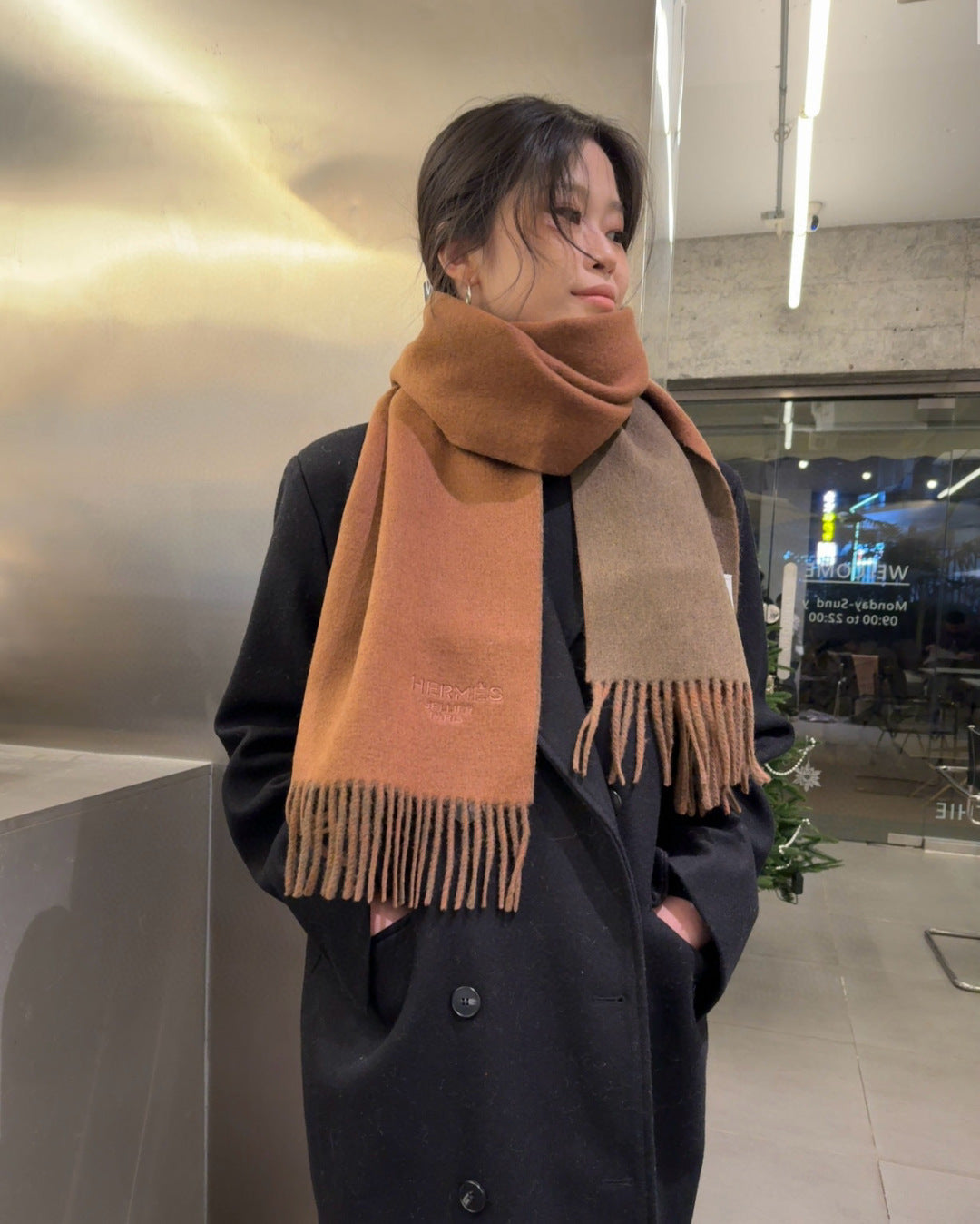 multicolor velvet Scarf for men - product detail view