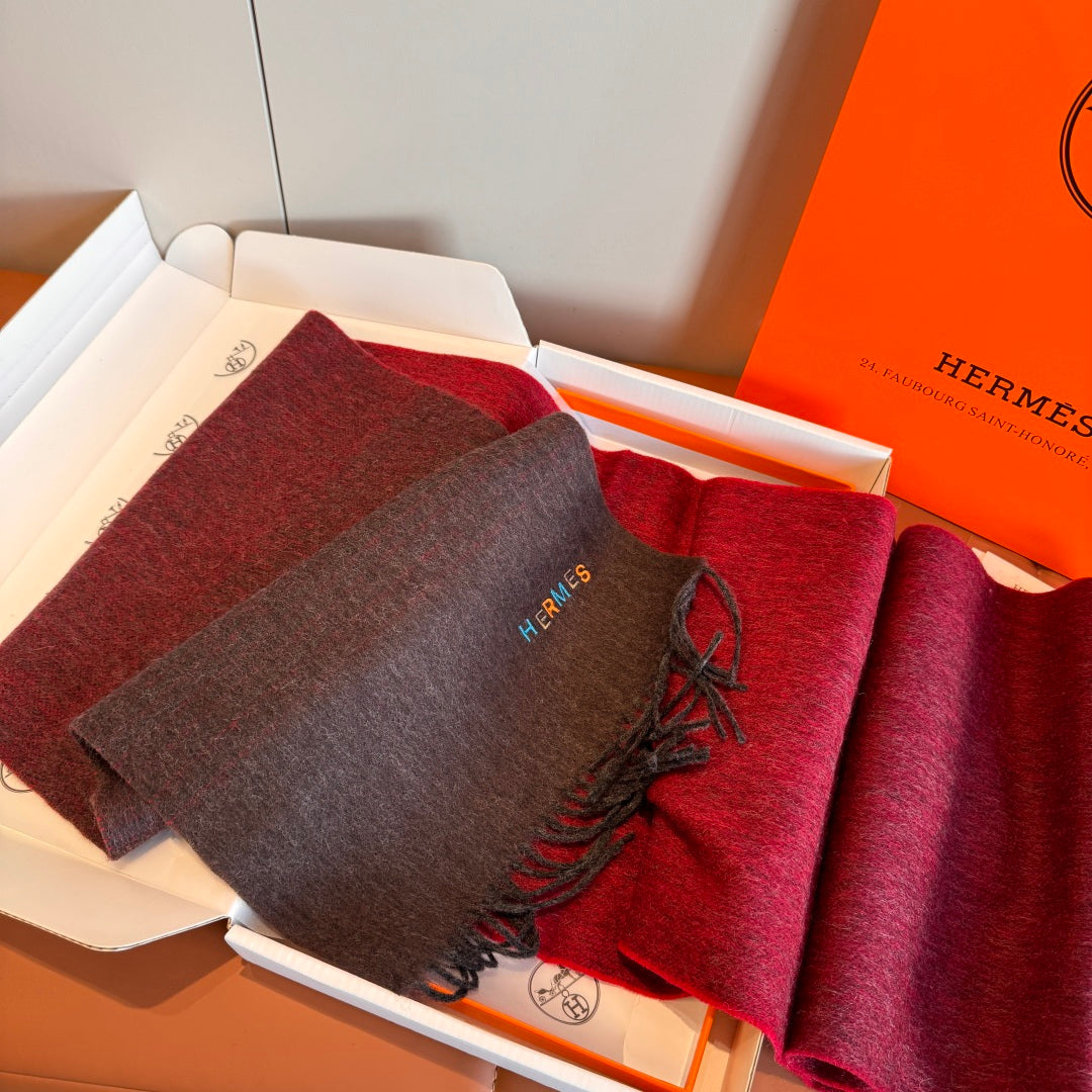 multicolor minimalist Scarf for unisex couple - alternate angle view 9