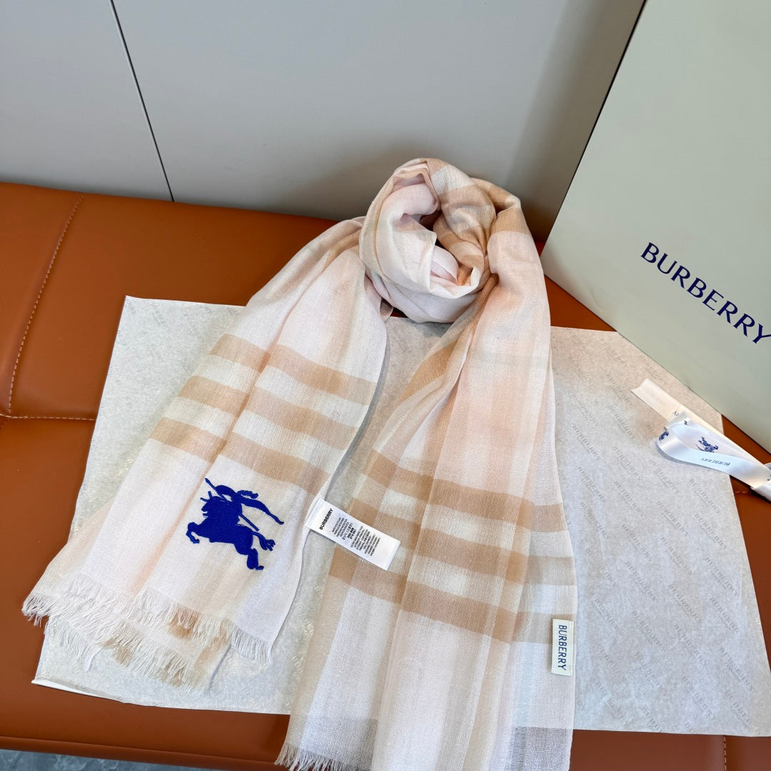 velvet fashion accessory for women - product detail view