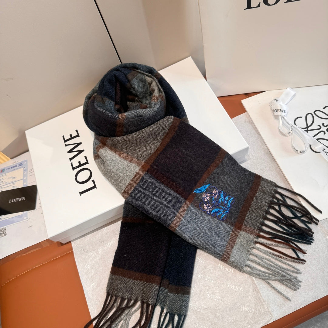 velvet elegant Scarf for unisex couple - alternate angle view 4