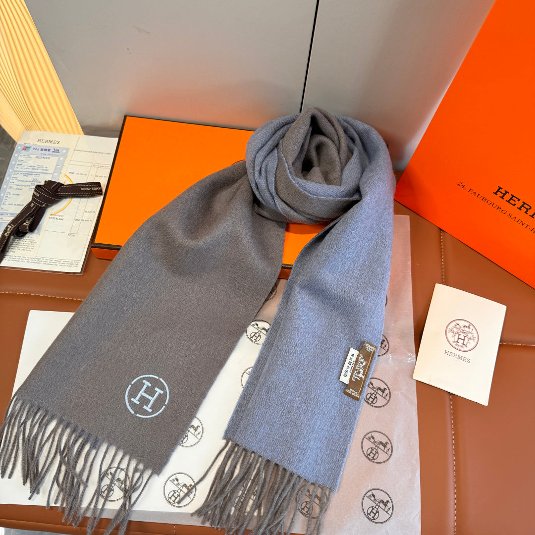velvet elegant Scarf for unisex couple - alternate angle view 4