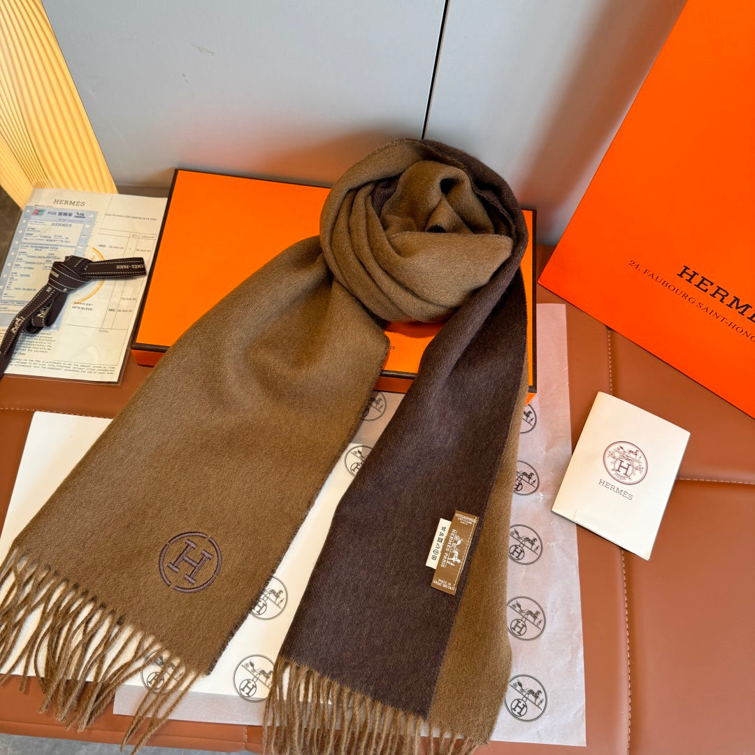 velvet elegant Scarf for unisex couple - alternate angle view 4