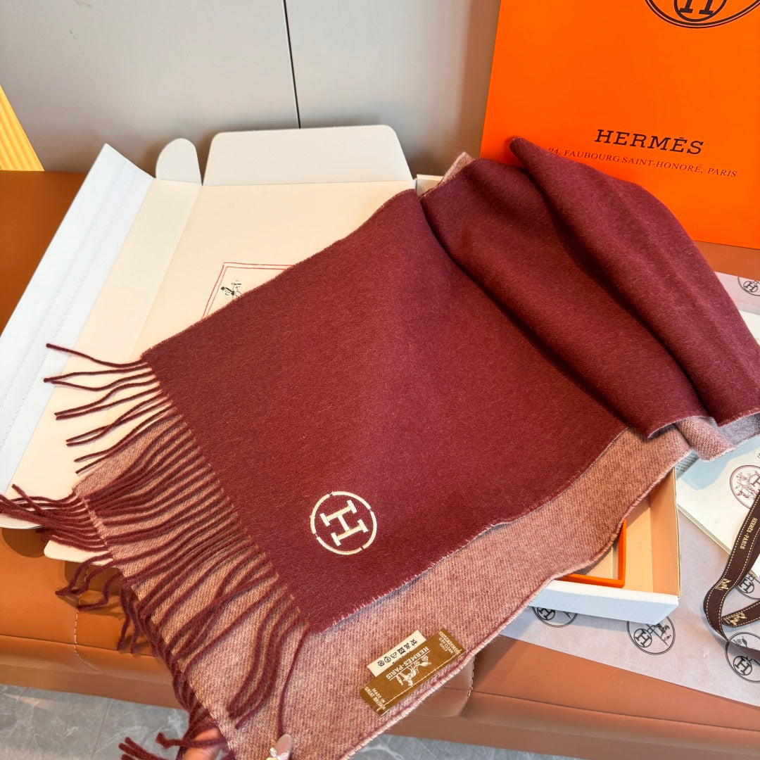 velvet elegant Scarf for unisex couple - alternate angle view 7