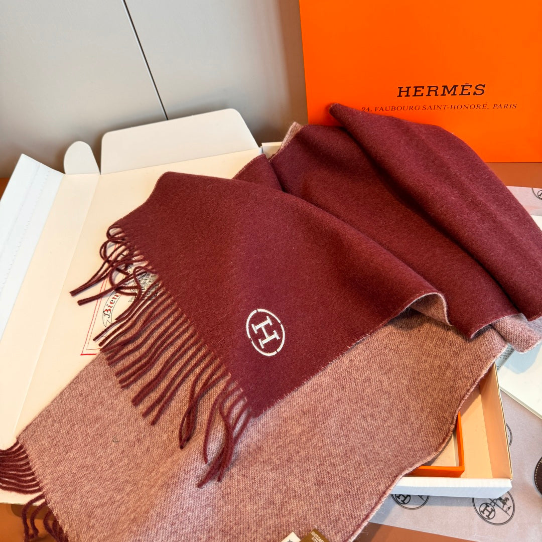 velvet elegant Scarf for unisex couple - alternate angle view 8