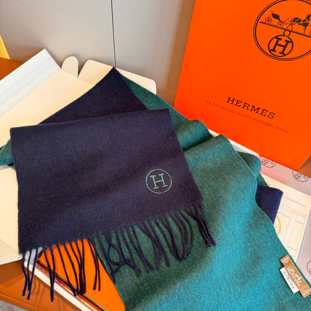 velvet elegant Scarf for unisex couple - alternate angle view 8