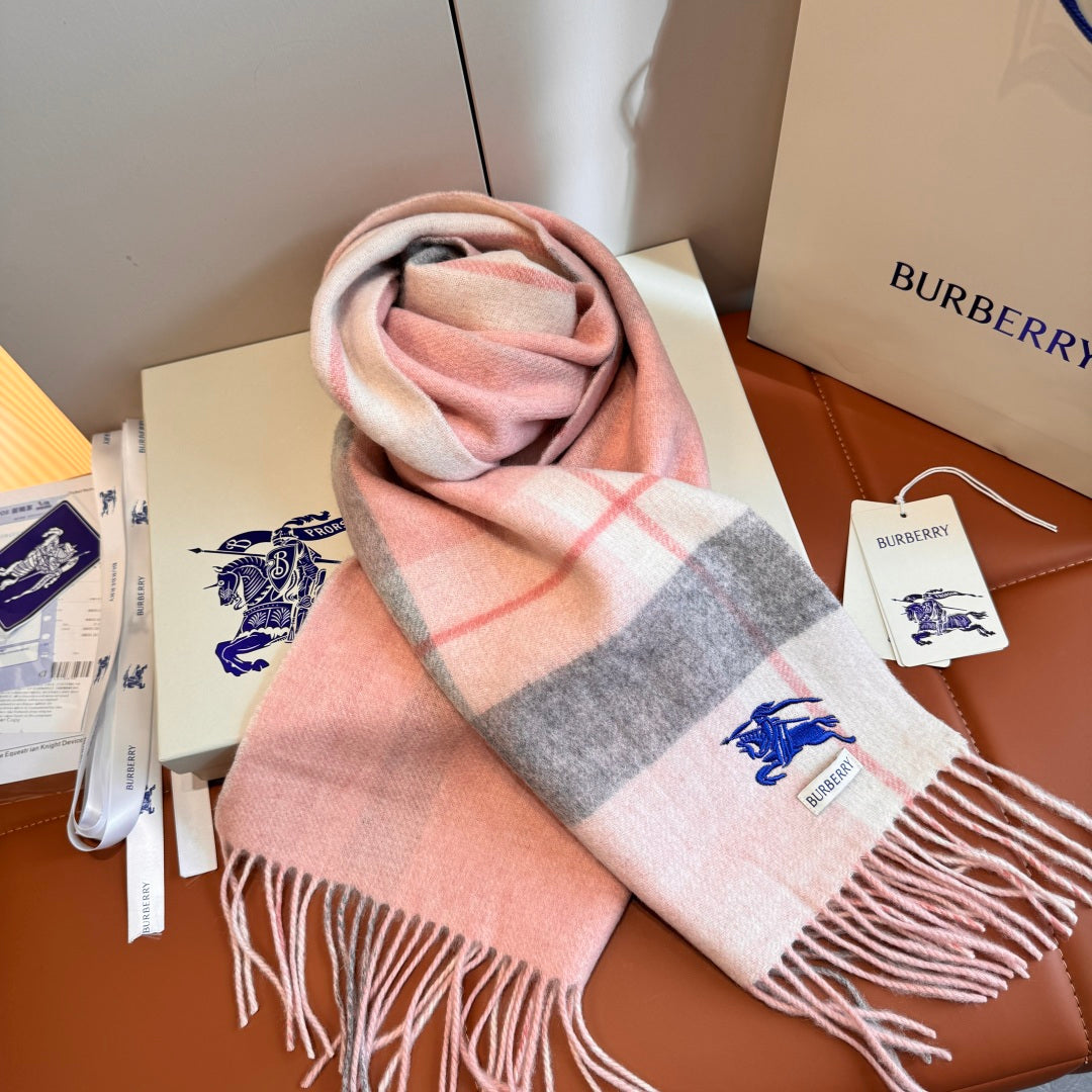 wool minimalist Scarf for women - alternate angle view 5