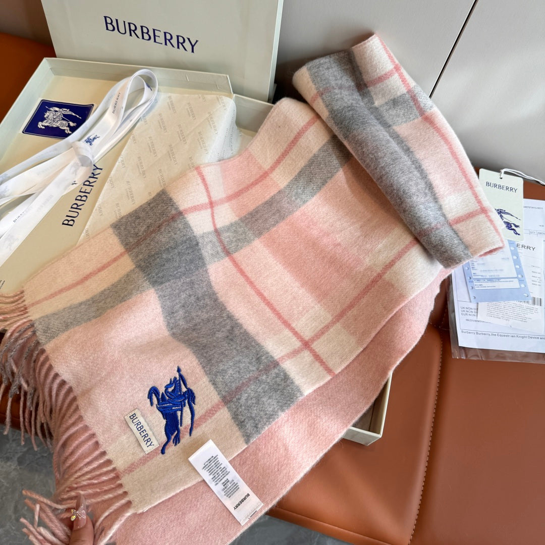 wool minimalist Scarf for women - alternate angle view 6