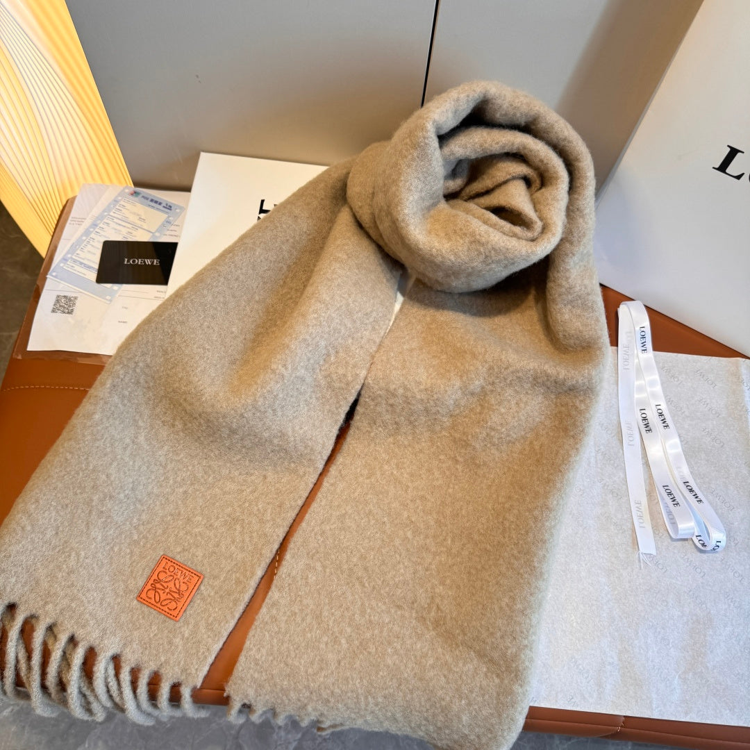 wool elegant Scarf for women - alternate angle view 4