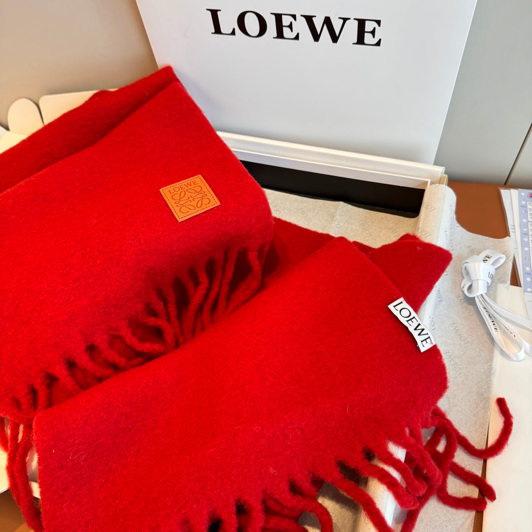 wool elegant Scarf for women - alternate angle view 8