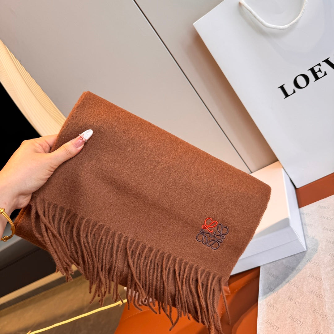velvet minimalist Scarf for men - alternate angle view 4