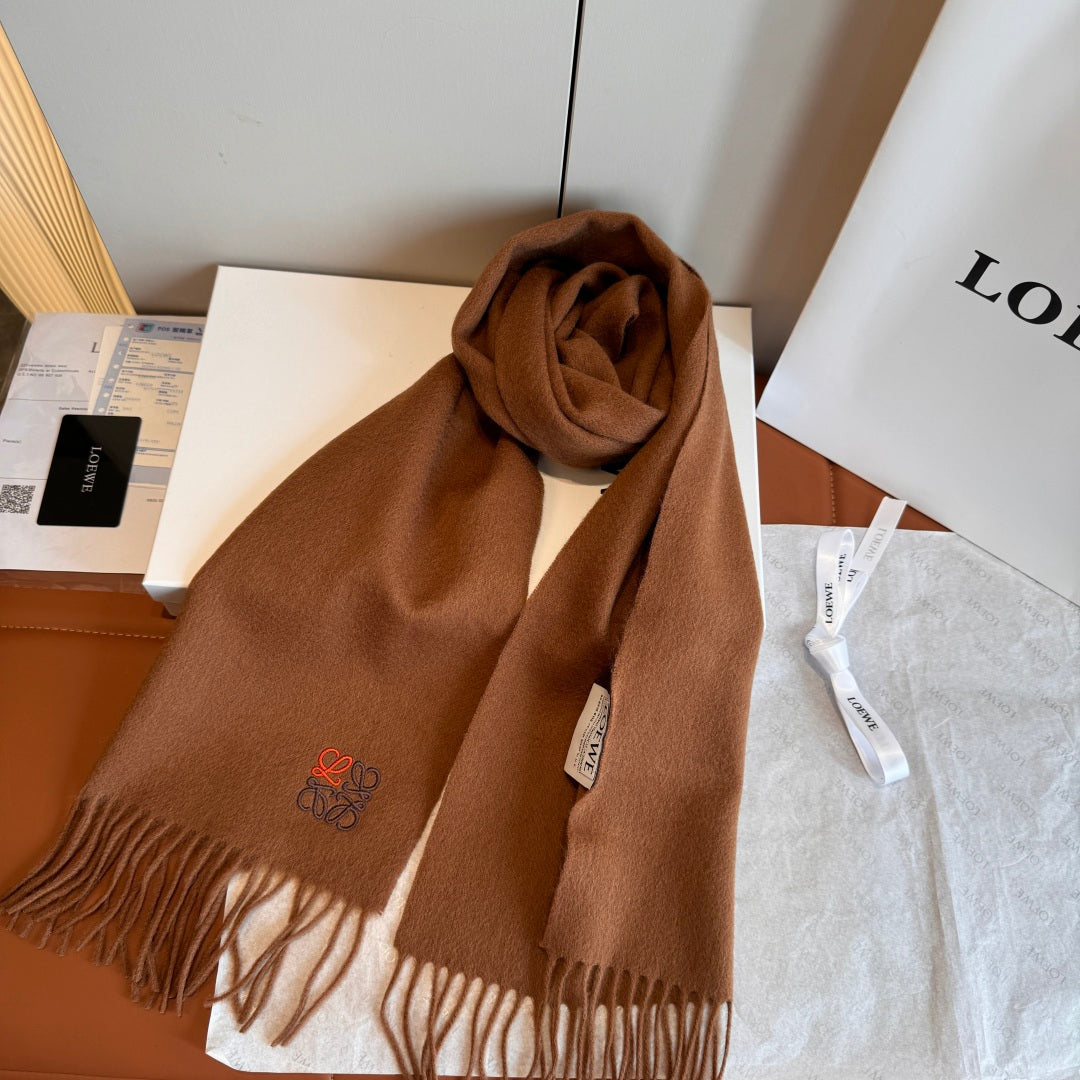 velvet minimalist Scarf for men - alternate angle view 5