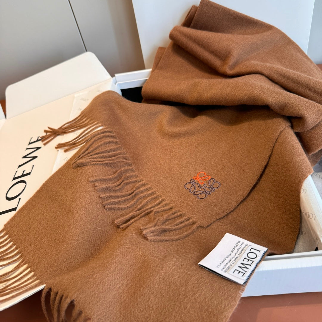 velvet minimalist Scarf for men - alternate angle view 8