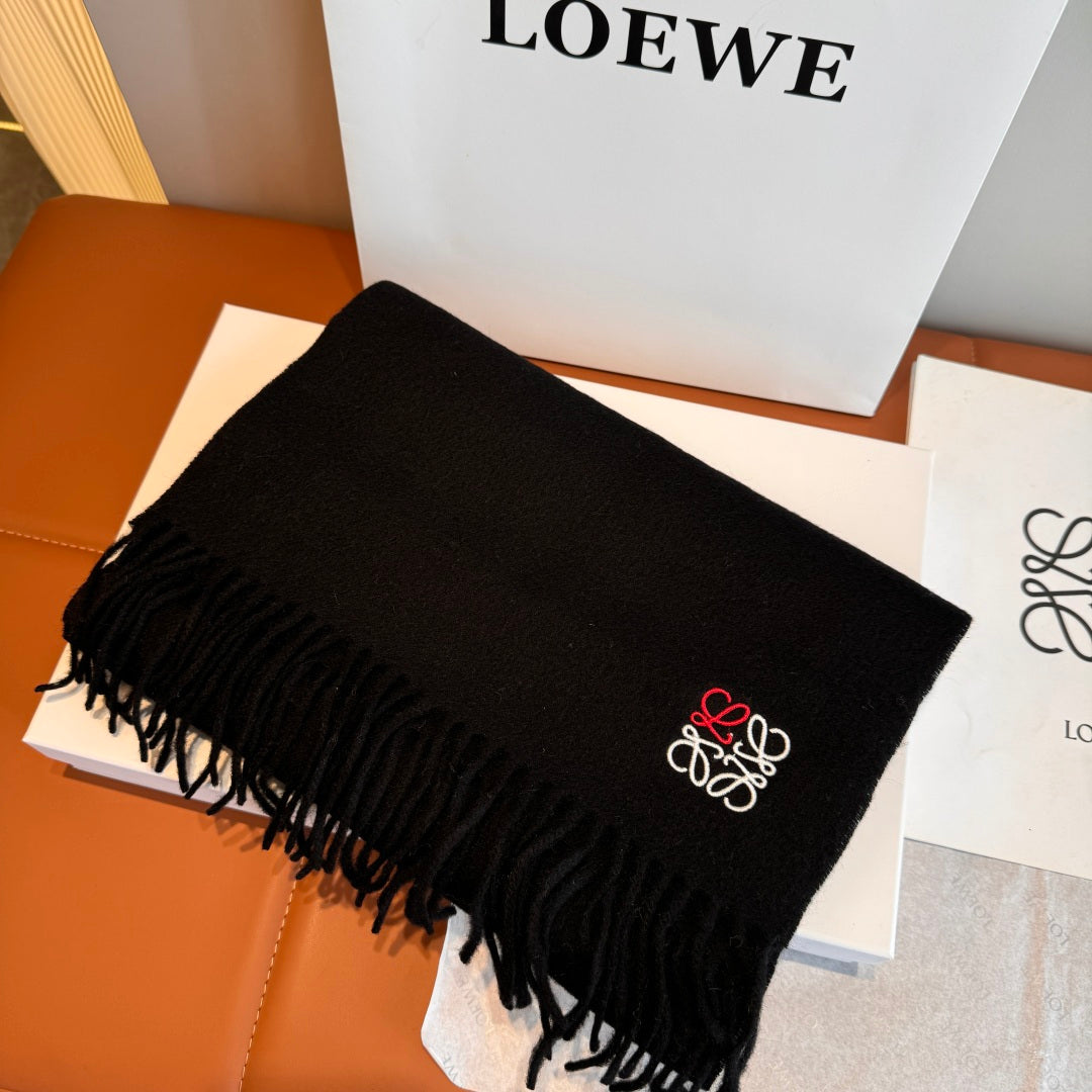 velvet minimalist Scarf for men - alternate angle view 5