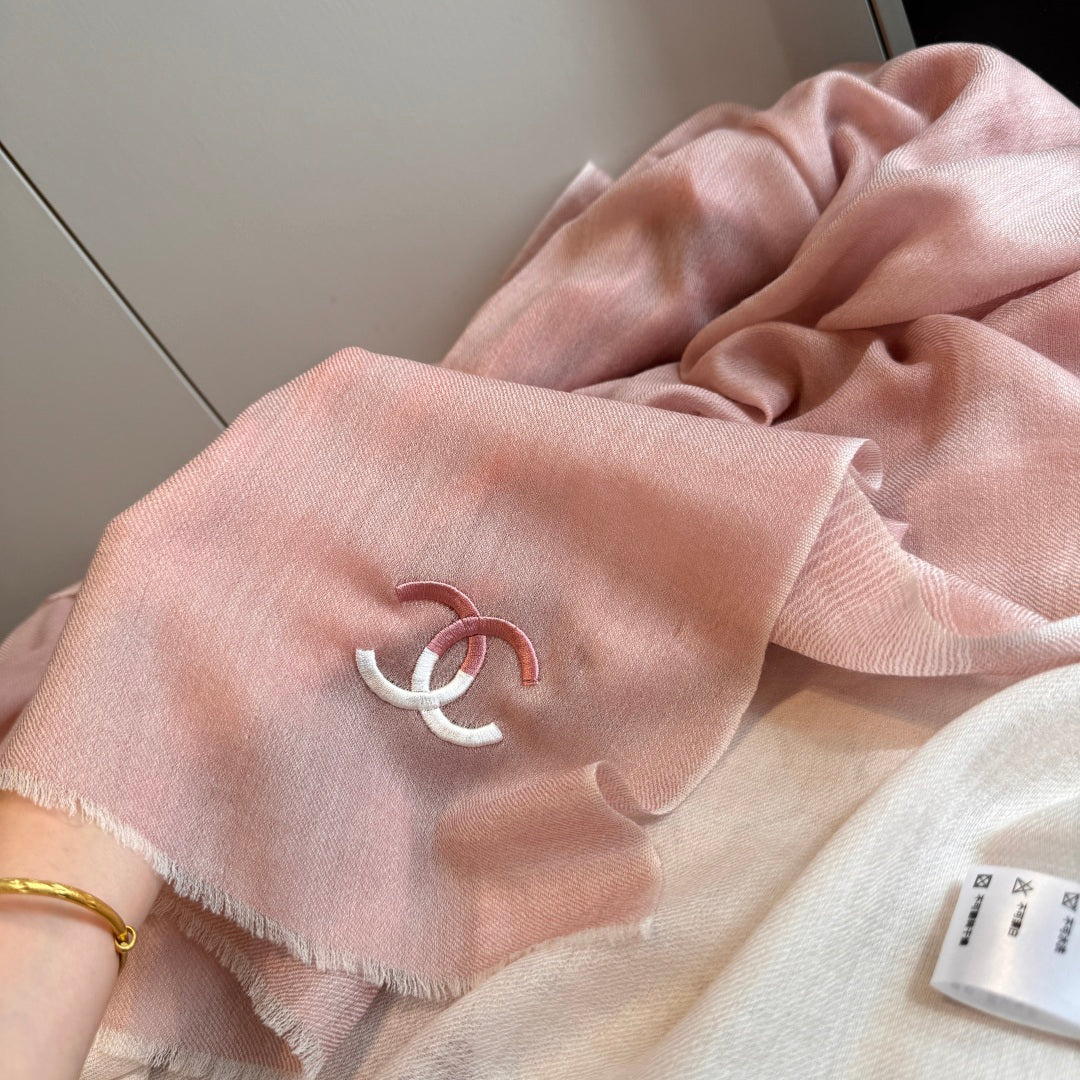 velvet fashion accessory for women - alternate angle view 6