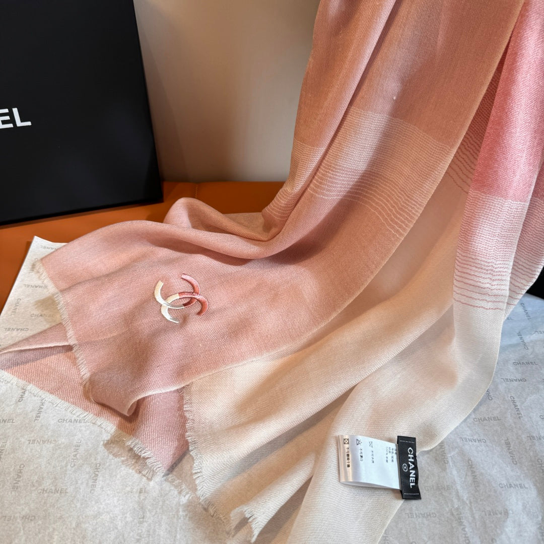 velvet fashion accessory for women - alternate angle view 8