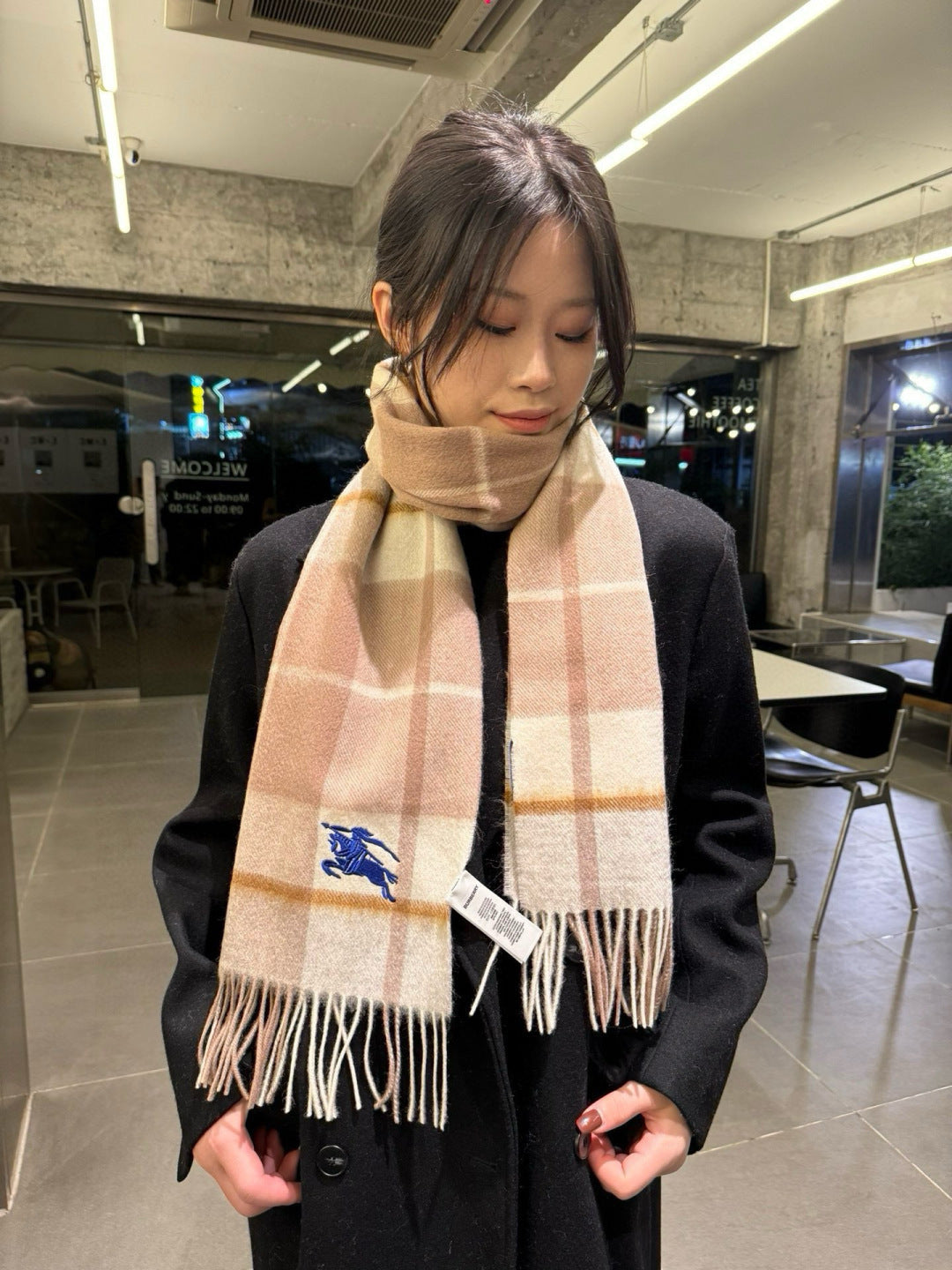 wool minimalist Scarf for women - product detail view