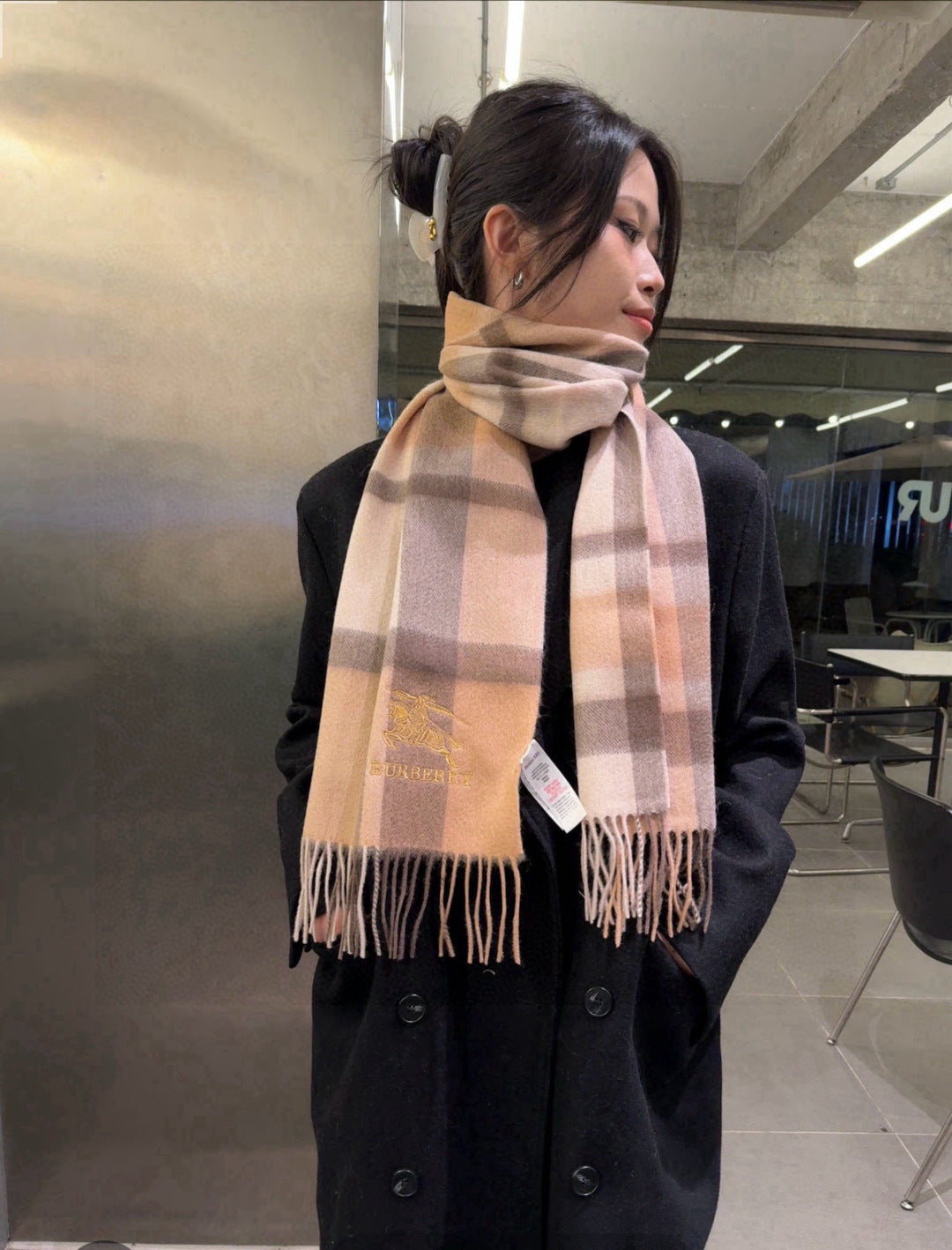 wool minimalist Scarf for women - alternate angle view 3