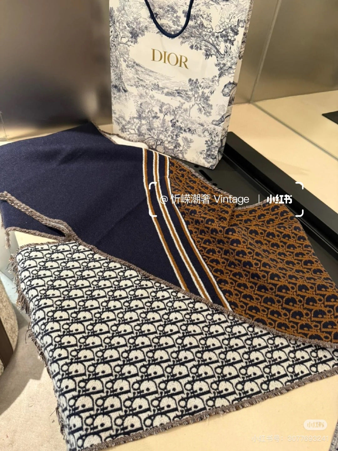 wood floral Scarf for men - alternate angle view 2