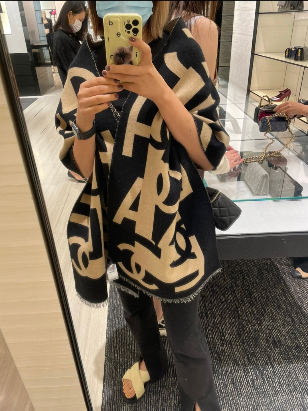 wool double c Shawl for women - product detail view