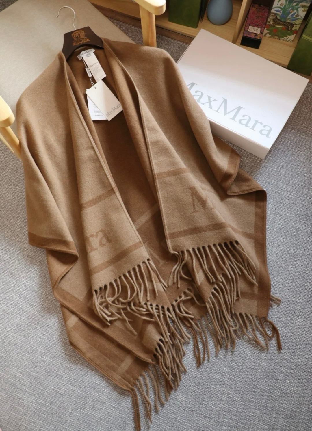 wool versatile Comb for women - alternate angle view 2