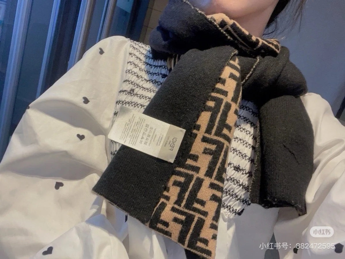 velvet minimalist fashion accessory for women - product detail view
